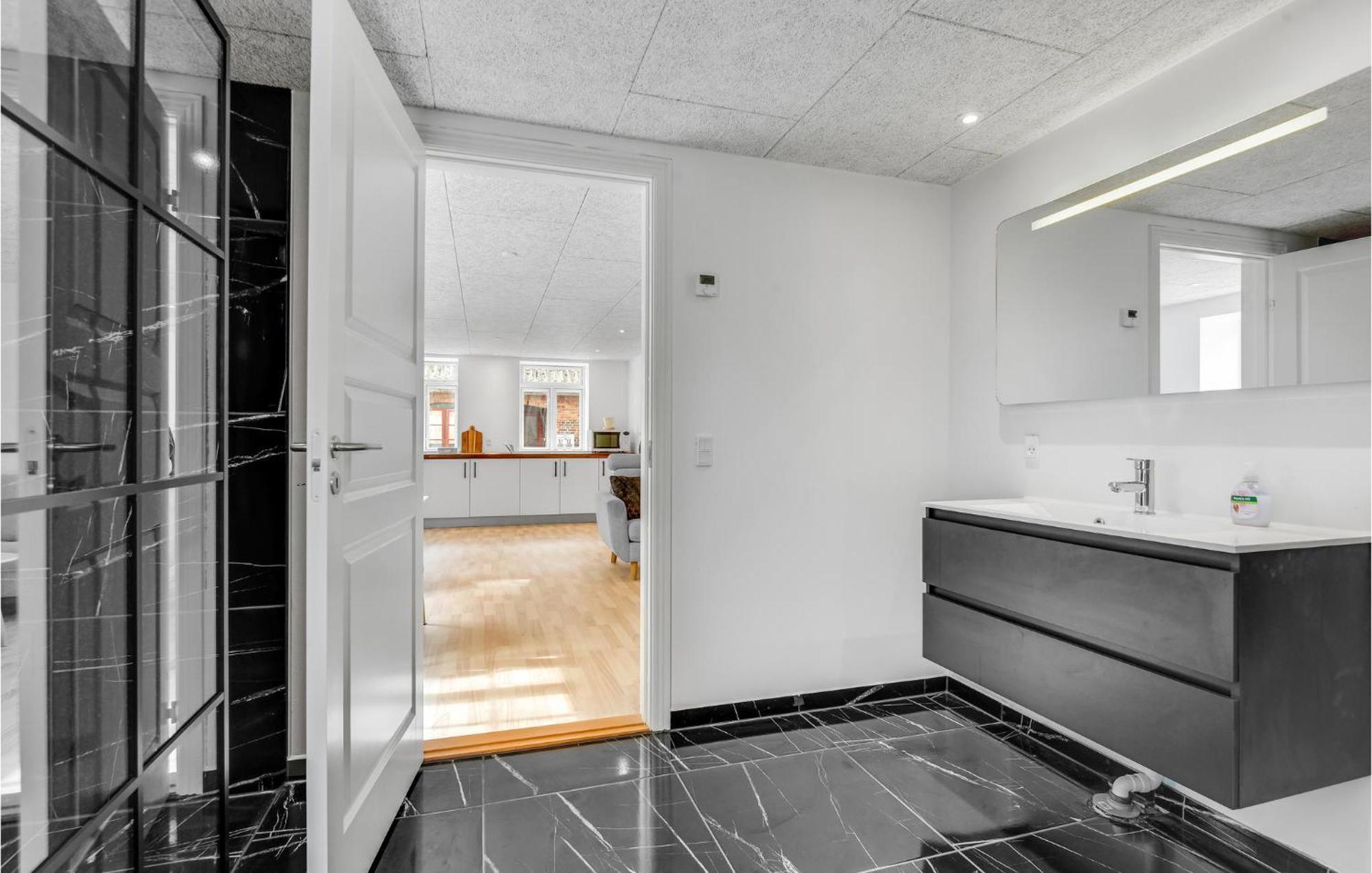 Pet Friendly Home In Hojer With Kitchen 外观 照片