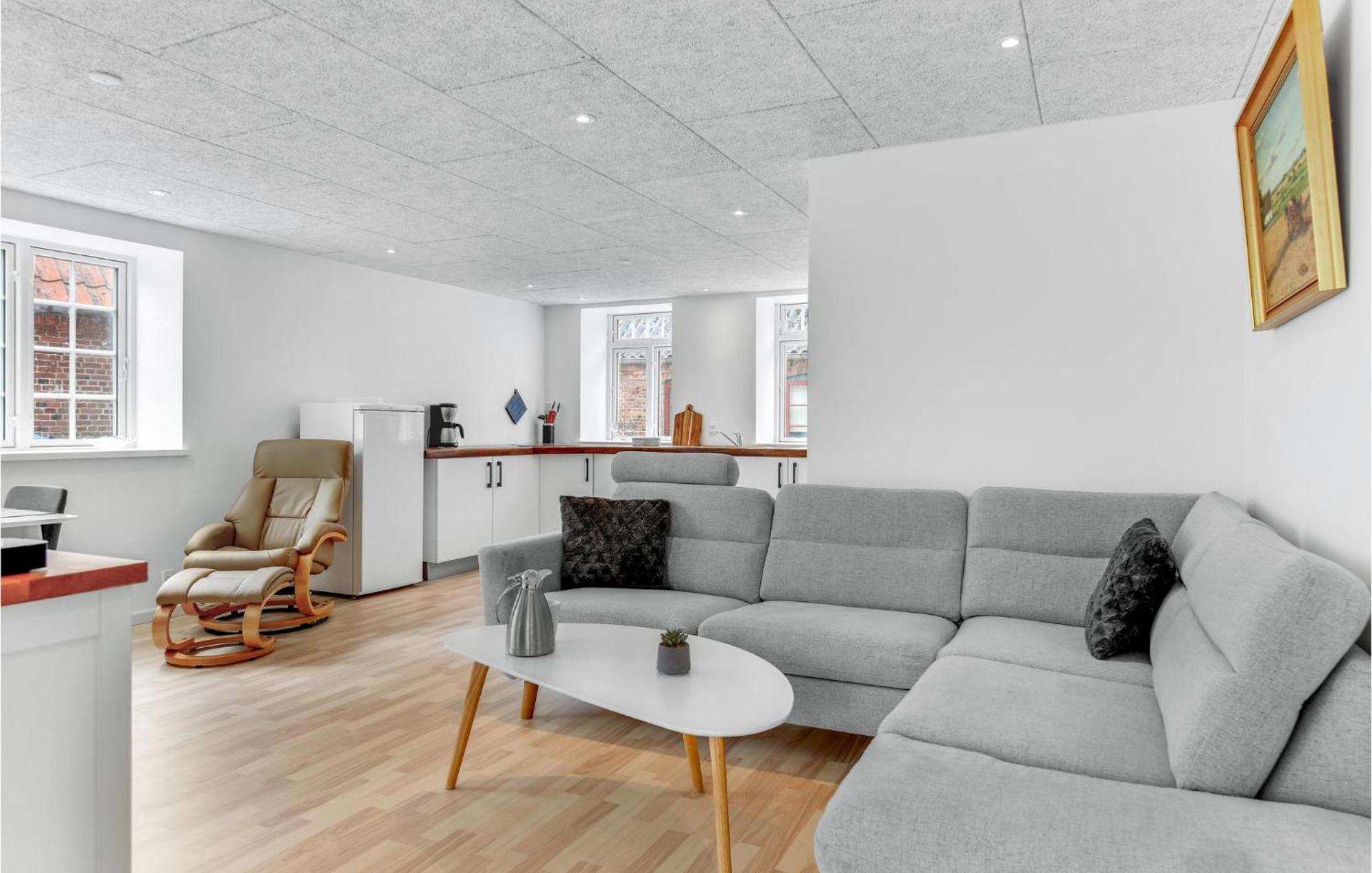 Pet Friendly Home In Hojer With Kitchen 外观 照片
